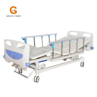 A02-71 Medical/Patient/Nursing/Fowler/ICU Bed Manufacturer ABS Three Cranks Manual Hospital Bed with Mattress and I. V Pole