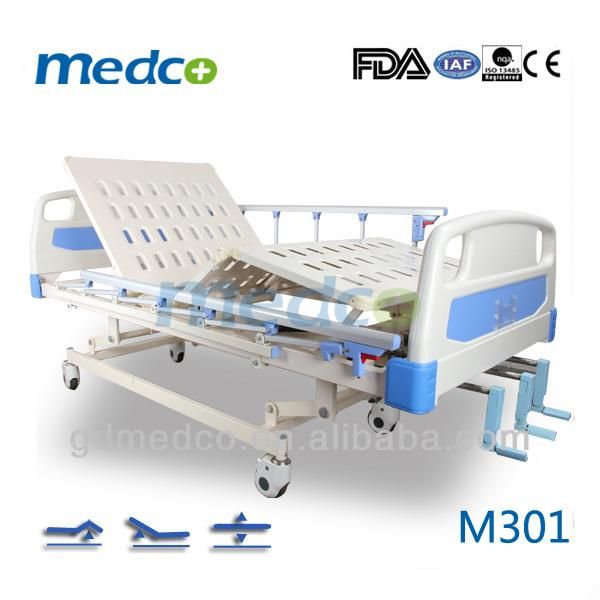 Factory Three Functions Manual Hospital Bed Medical Equipment