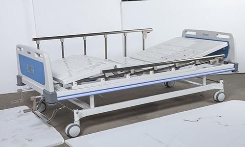 High Quality 2 Cranks Manual Adjustable Clinic Hospital Patient Bed