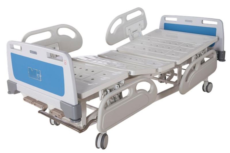 High Quality Manual Adjusted Three Function Central Brake Hospital Bed for Patient Nursing