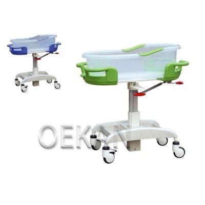 Oekan Hospital Use Furniture Medical Clinic Furniture Plastic Movable Baby Crach Cart for Infants Washing Area