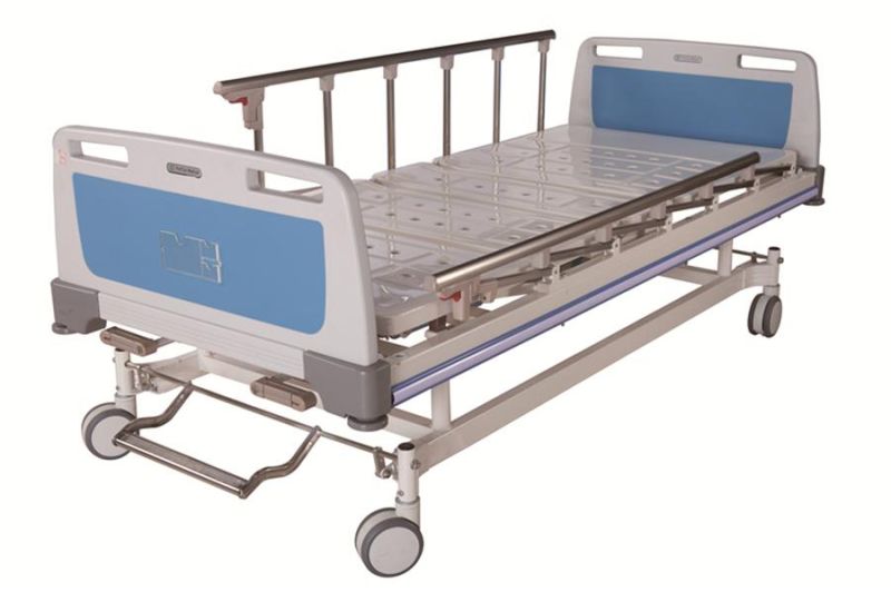 Hot Sale Adjustable ABS Double Shake Nursing Manual Hospital Bed Steel Iron Pediatric Home Care Hospital Bed