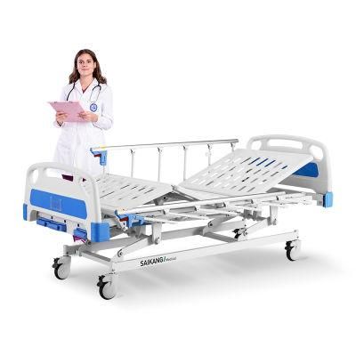 A3w Manual Hospital Bed with Folding Dining Table for Paralyzed Patient