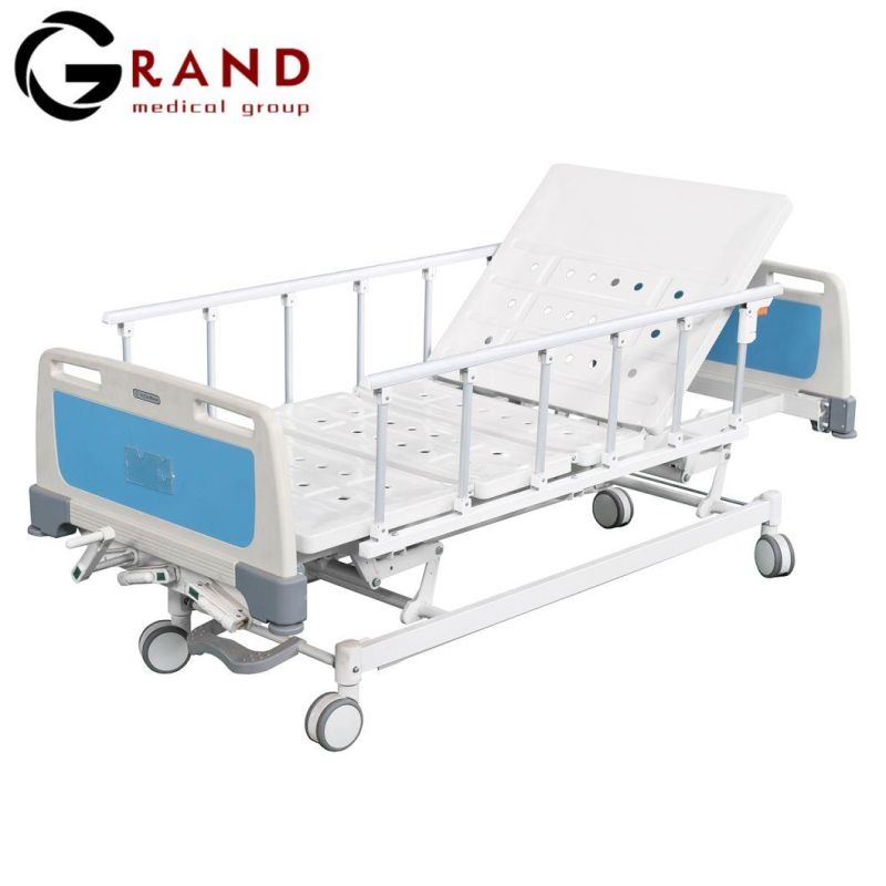 Hospital Bed Back Panel Adjustment Leg Adjustment European-Style Four Small Guardrailsup and Down Structurecentral Control Casters with Locking for Patient