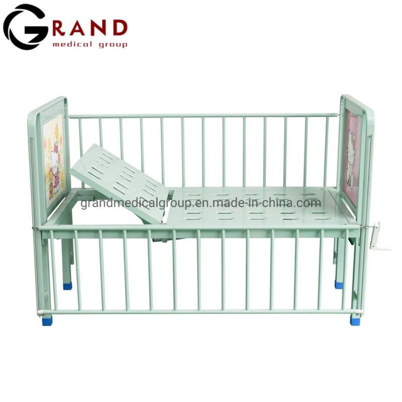 Hospital Crib Metal Babies Clinic Medical Bed Kids Children Bed with Casters Manufactures