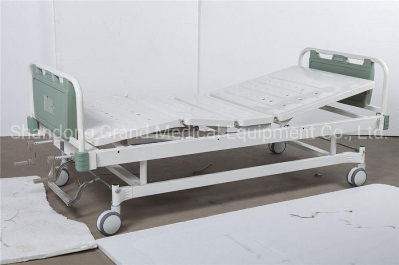 Manufacturer Hospital Beds ABS Two-Function Cheap Nursing Care Bed 2 Crank Hospital Bed with Wheels CE ISO Certificate