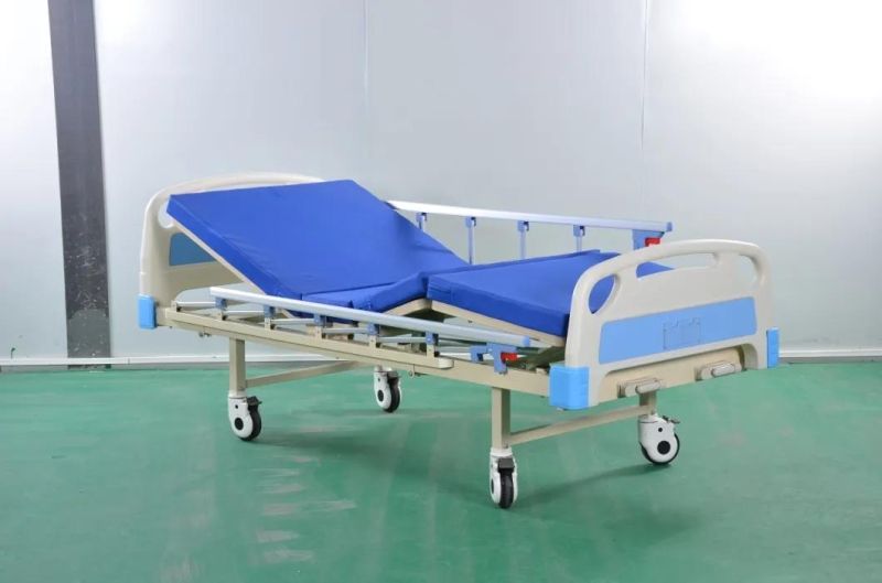 China Cheap Price Adjustable 3 Function Manual Hospita Bed Medical Suppliers Electric Hospital Bed