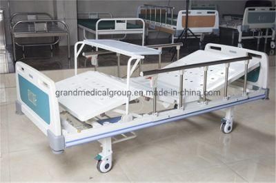 Hospital Patient Bed Surgical Bed Medical Bed 2 Cranks Manual Hospital Bed with Wheel Hospital Equipment Bed Two Function Medical Hospital Bed