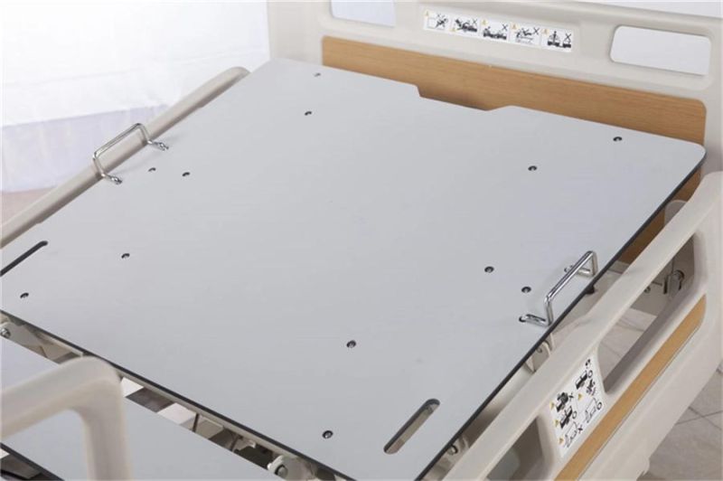 Hospital Equipment High Quality Medical Bed Manual Three Function Lifting Adjustable ABS Crank Nursing Medicare Bed Luxury Operating/Opeartion Room Bed