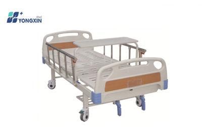 Yxz-C-026 Two Crank Hospital Bed with Over Bed Table