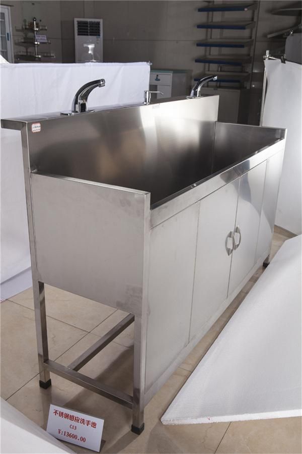 China Hospital Equipment Durable Stainless Steel Hand Washing Trough with Sensor for Hospital Use