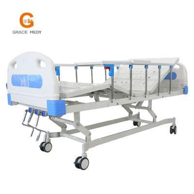 A03-2 3 Crank Hospital Bed/Manual Medical Nursing Bed with Castors