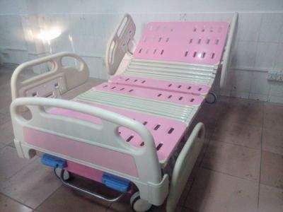 Hot New Product Folding Adjustable Manual Hospital Equipment Nursing Bed for Patient